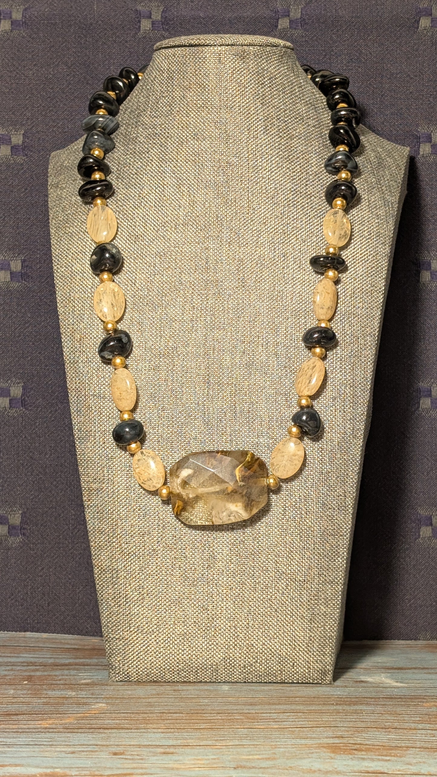 Agate, Onyx and Rutilated Quartz with Golden Stainless Steel N11