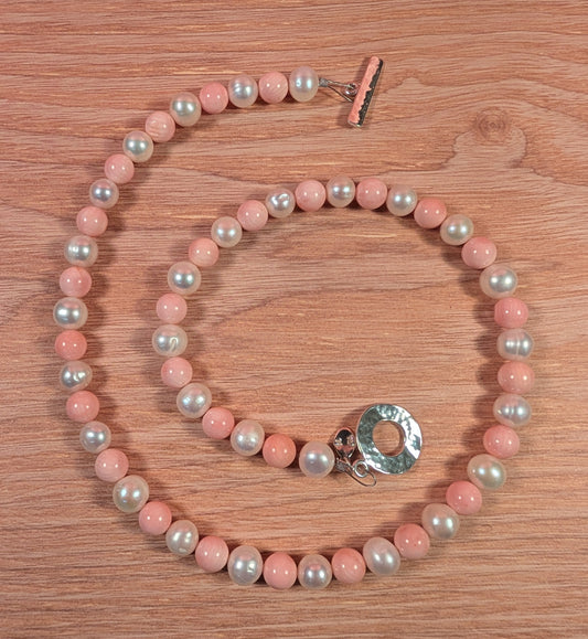 Salmon Skin Coral and Freshwater Pearls Necklace FN25