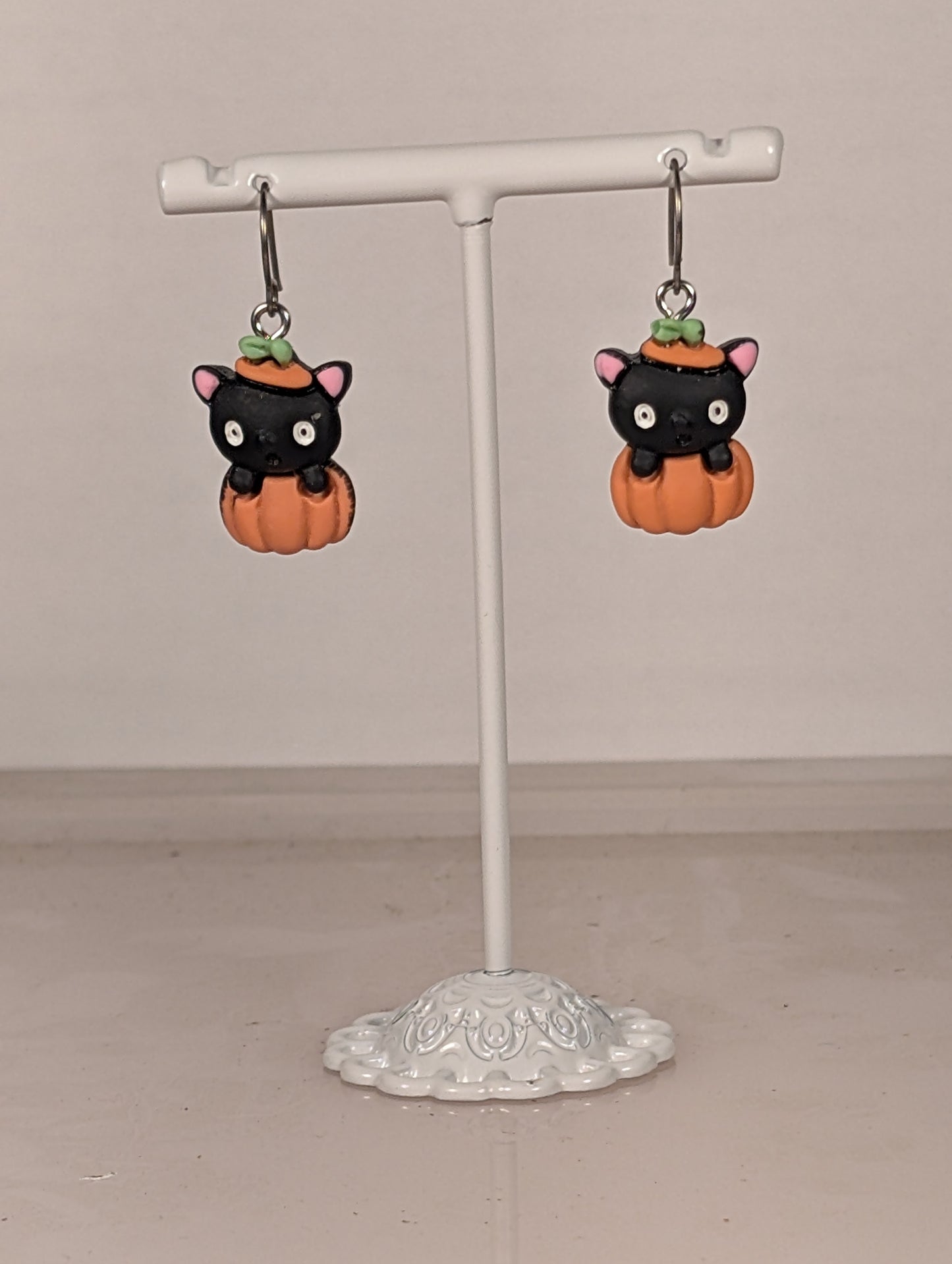 Halloween Cat in Pumpkin Earrings HCP
