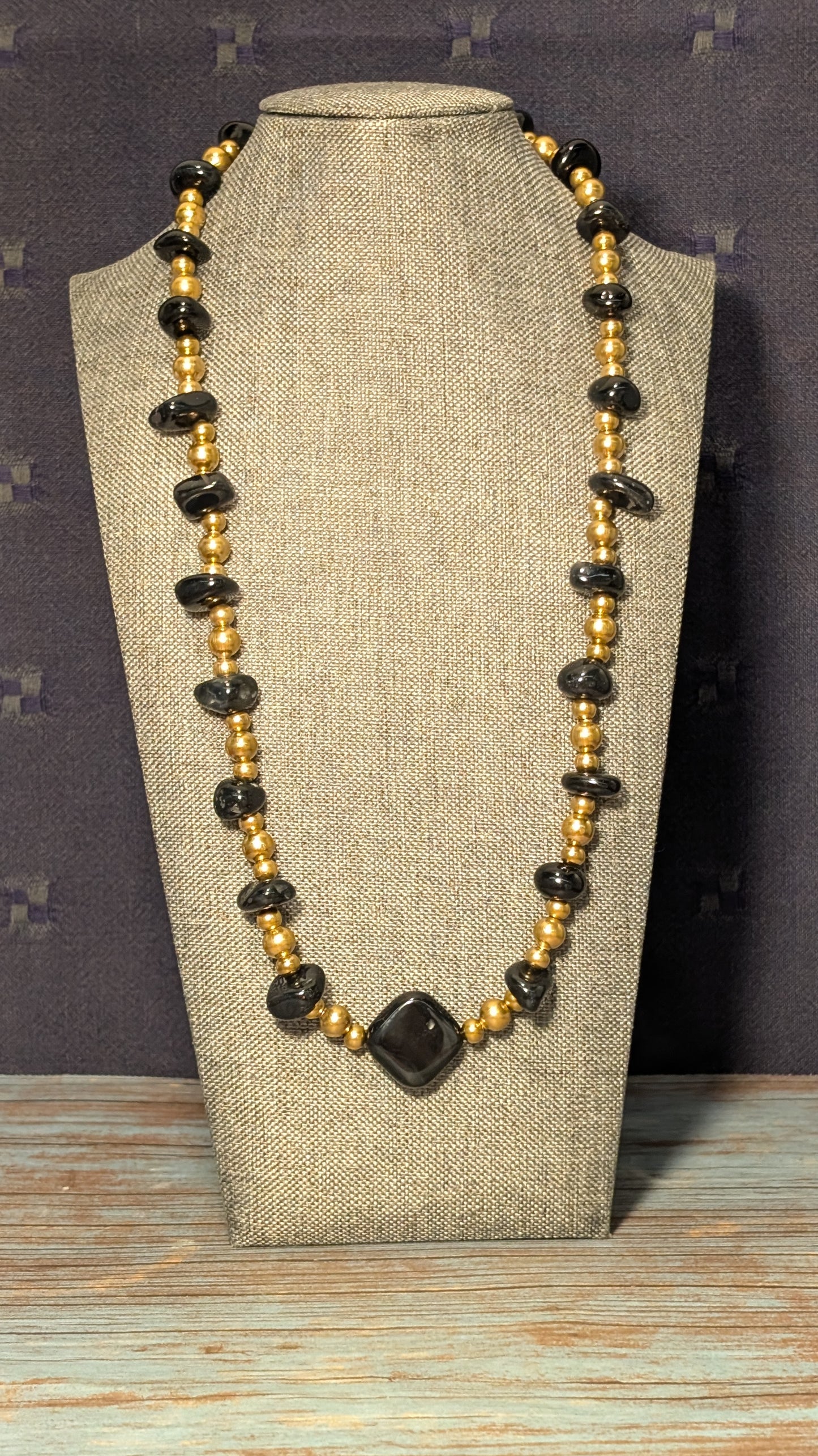 Onyx and Agate with Golden Stainless Steel N4